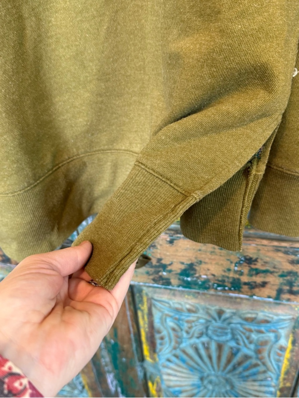 Maximalist handmade patchwork rayburst sweater - Picture 4 of 6